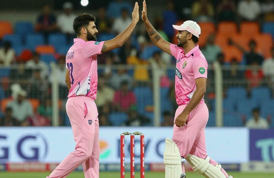 ব্লকচেইন আর ক্রিকেট: ভক্তের স্মৃতি যখন স্মার্ট কন্ট্রাক্টে বাঁধা