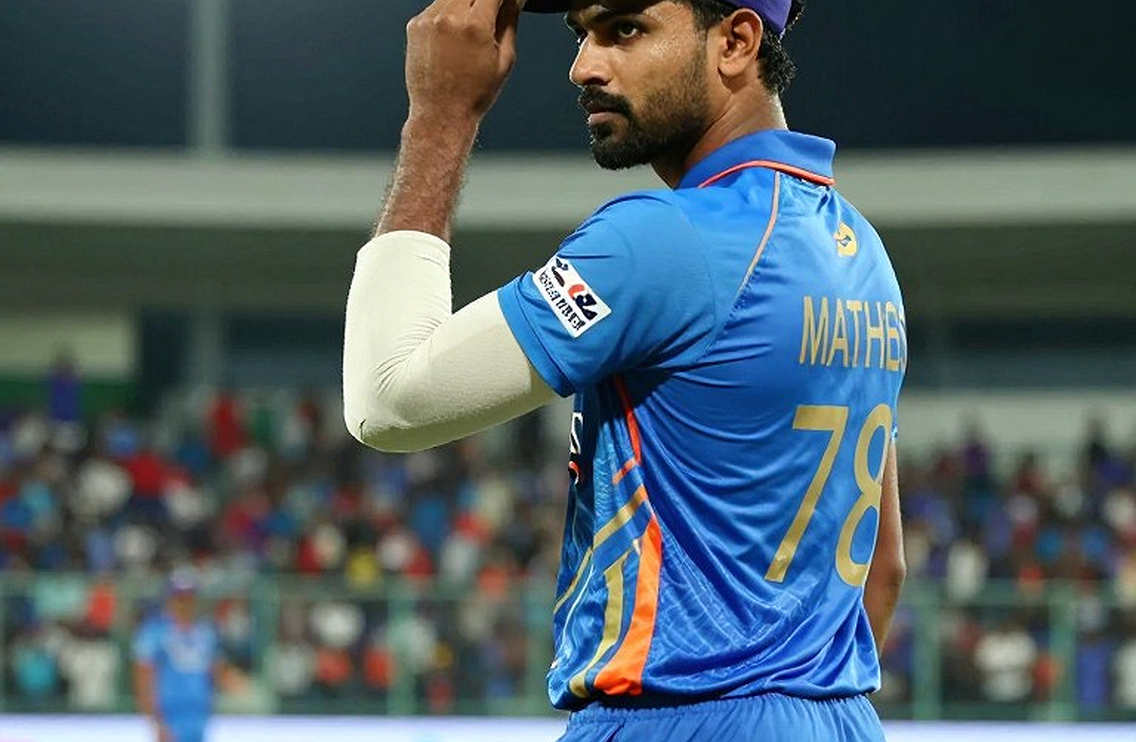 ষোলো জনের তালিকায় পনেরো জন: আমিরাতের স্পিন-মাঠে বিসিবির ট্রানজিশন হিসাব