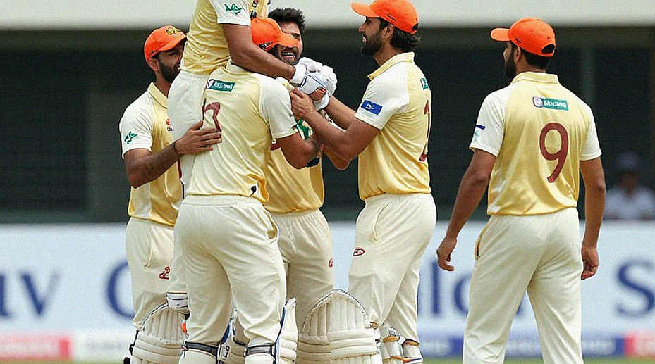 বাবর থাকলেন, মাশুদ গেলেন: পাকিস্তানের টেস্ট স্কোয়াডে স্পিনের প্রশ্নটা খোলাই রইল